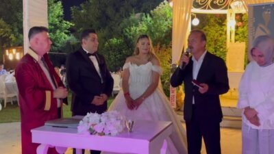 Anahtar Parti Genel Başkanı Yavuz Ağıralioğlu, Muğla'da katıldığı düğün töreninde