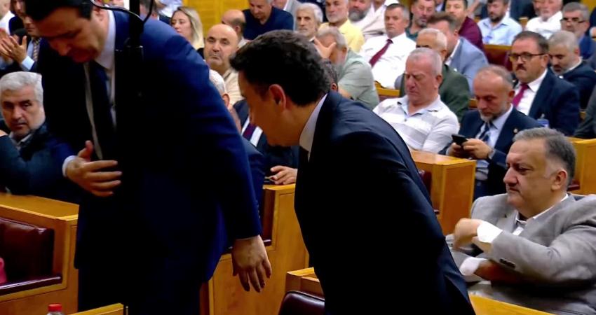 DEVA Partisi Genel Başkanı Ali Babacan, "Ey Erdoğan. Meclis'i ne