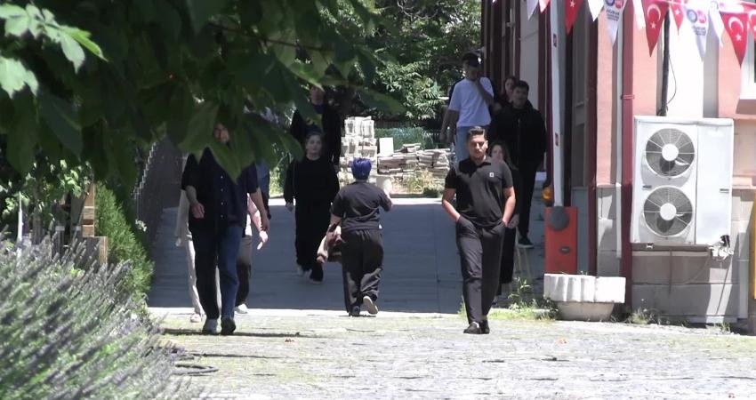 Yükseköğretim Kurumları Sınavı'nın (YKS) birinci oturumu olan Alan Yeterlilik Testleri