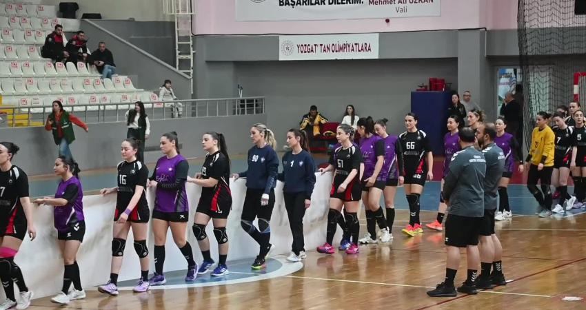 Hentbol Kadınlar 1. Ligi Dörtlü Final etabını da geçerek şampiyonluk