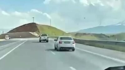 Hakkari'nin Yüksekova ilçesinde bir araçta yapılan aramada 28,2 kilogram uyuşturucu