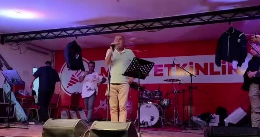 Türkiye'nin farklı kentlerinden gelen yüzlerce motosiklet tutkunu, Yumurtalık'ta düzenlenen Motosiklet