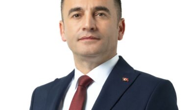 CHP'li Sivrihisar Belediye Başkanı Habil Dökmeci, kendisi ve belediye meclis