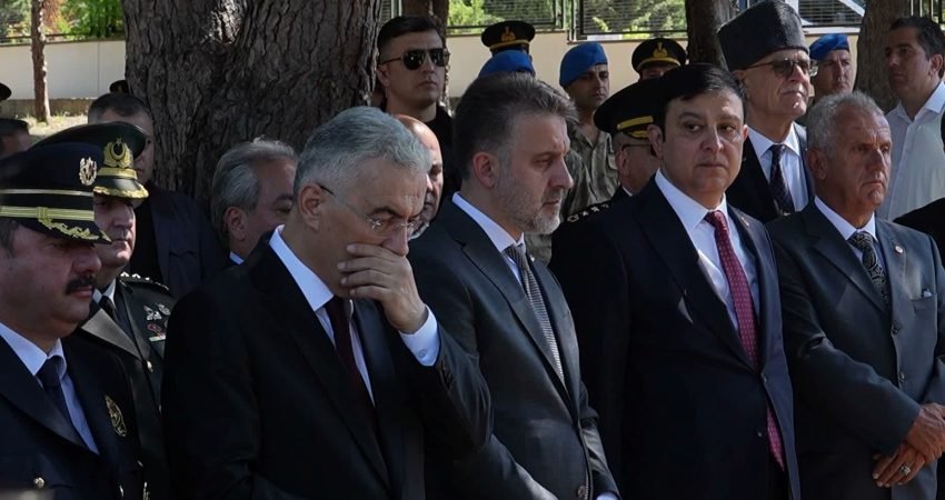 Bursa'da 15 Temmuz Demokrasi ve Milli Birlik Günü dolayısıyla Hamitler