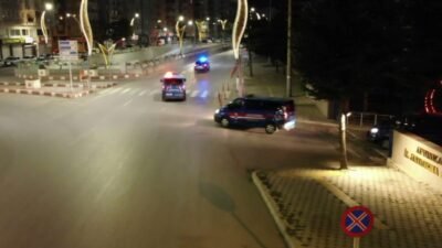 İçişleri Bakanlığı'ndan yapılan açıklamaya göre, 24 ilde uyuşturucu satıcılarına ve