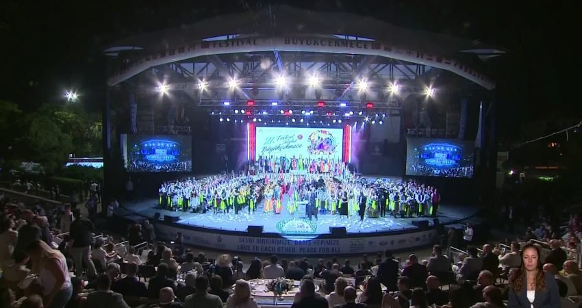 27. Uluslararası İstanbul Büyükçekmece Kültür ve Sanat Festivali’nde konuşan İstanbul