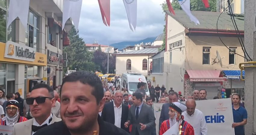 Artvin'in en köklü kültürel etkinliklerinden biri olan 45. Kafkasör Kültür,