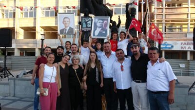 Burdur'da CHP İl ve 11 ilçe örgütlerinin başkanları ile Burdur
