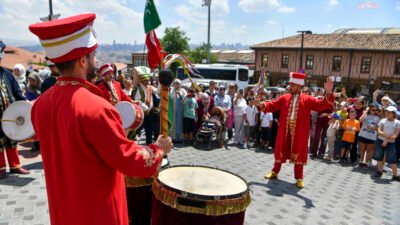 Ankara Büyükşehir Belediyesi'nin "Tarihi Türk Müziği Topluluğu Mehteran Gösterileri" yaz