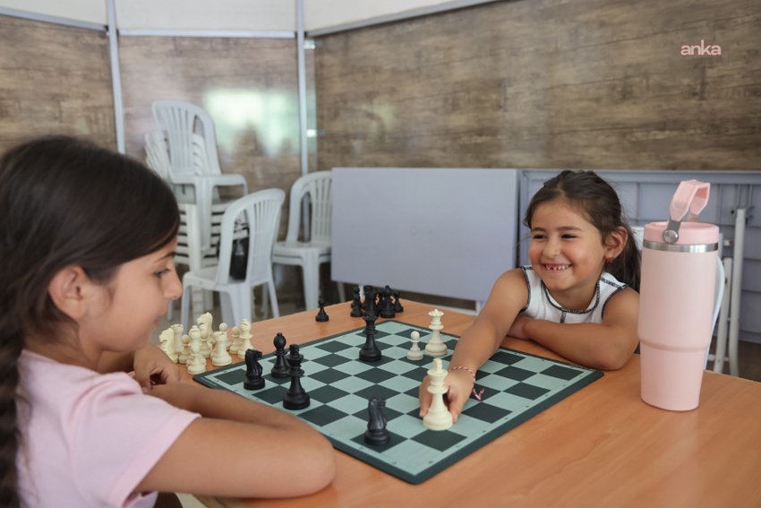 Marmaris Belediyesi'nin, 6-14 yaş grubundaki çocuklar için ücretsiz düzenlediği yaz
