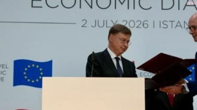 Avrupa Komisyonu Ekonomi ve Verimlilikten Sorumlu Üyesi Valdis Dombrovskis, Avrupa