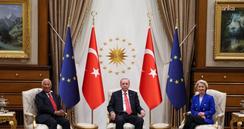 Avrupa Konseyi Başkanı Antonio Costa ile Avrupa Komisyonu Başkanı Ursula von