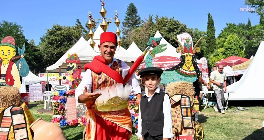 Beşiktaş Belediyesi ev sahipliğinde düzenlenen Adana Lezzet Buluşmaları yoğun katılıma