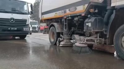 Adıyaman Belediye Başkanı Abdurrahman Tutdere, temizlik hizmetlerinde kiralık araç dönemini