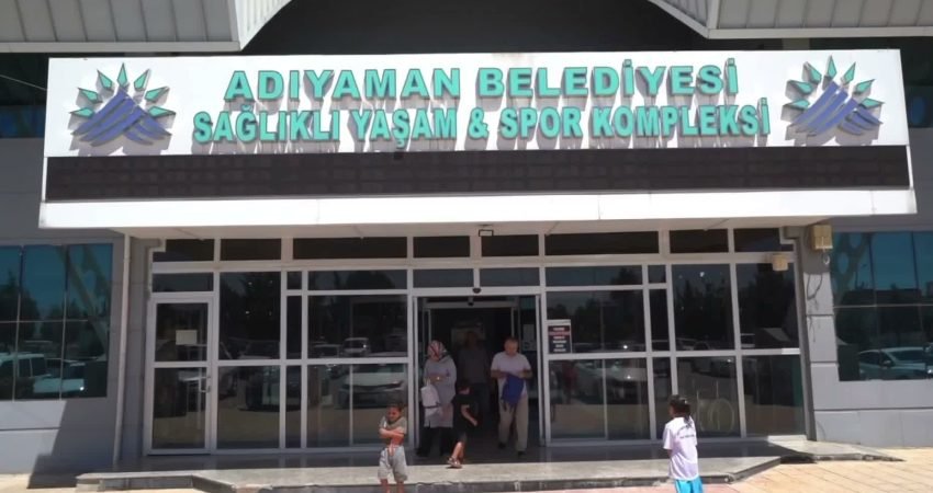 Adıyaman Belediyesi tarafından çocukların yaz tatilini sportif faaliyetlerle verimli şekilde