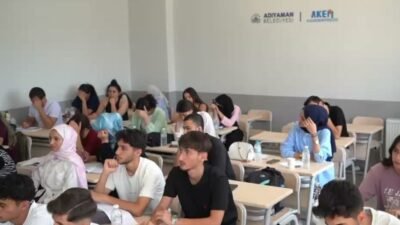 Adıyaman Belediyesi, kamu personeli olma hayali kuran gençlere yönelik ücretsiz