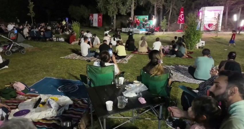 Adıyaman Belediyesi, kültür ve sanat etkinlikleri kapsamında düzenlediği yaz konserleriyle