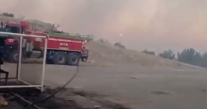 Adıyaman'ın Küçükkırıklı Köyü yakınlarında çıkan ve rüzgârın etkisiyle geniş bir