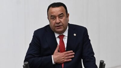Bağımsız Ankara Milletvekili Adnan Beker, eski CHP Genel Başkanı Kemal