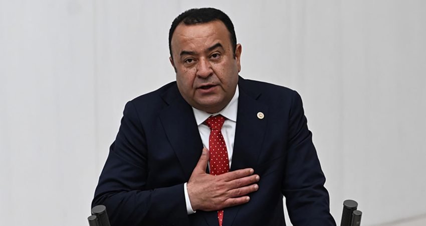 Bağımsız Ankara Milletvekili Adnan Beker, eski CHP Genel Başkanı Kemal