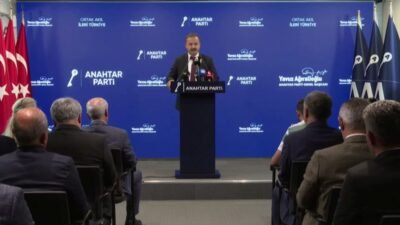 Anahtar Parti Genel Başkanı Yavuz Ağıralioğlu, "Bütün memleket eylemde. Milletiniz