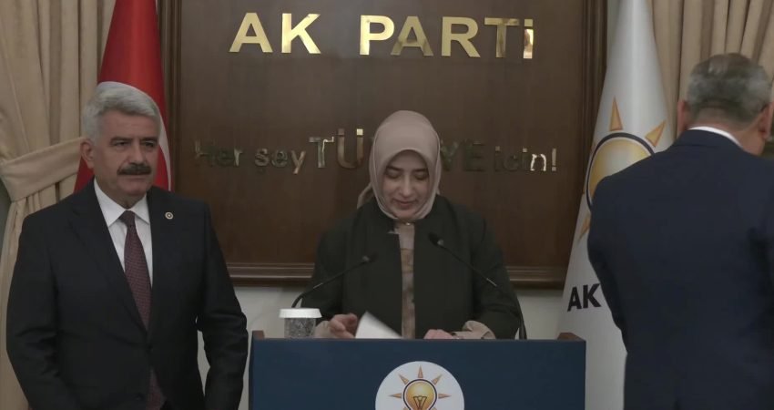 AK Parti Grup Başkanvekili Özlem Zengin, TBMM Başkanlığı'na sunulan kanun