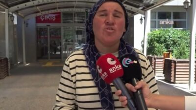 Aksaray'da yaşayan Emine Özcan, otizmli kızı Elmas Yağmur Özcan'ın mahallelerinde istenmediğini