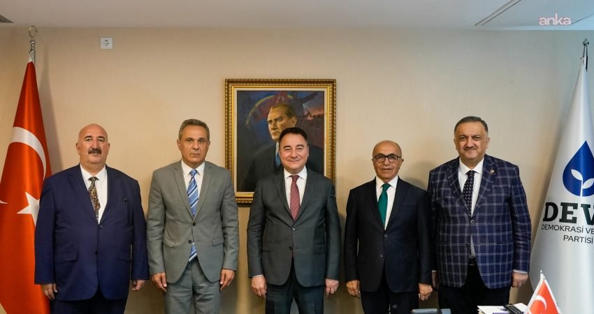 Alevi Vakıfları Federasyonu Genel Başkanı Haydar Baki Doğan, cemevlerinin ibadethane