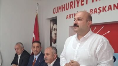 CHP Mersin Milletvekili Ali Mahir Başarır, CHP Artvin İl Başkanlığı'nı ziyaret