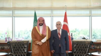Anayasa Mahkemesi Başkanı Kadir Özkaya, Adalet Bakanlığı'nın davetlisi olarak Türkiye’de