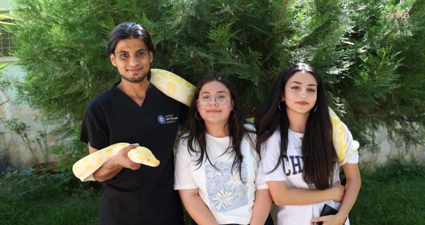 Antalya Büyükşehir Belediyesi Doğal Yaşam Parkı, 16 Temmuz Dünya Yılan