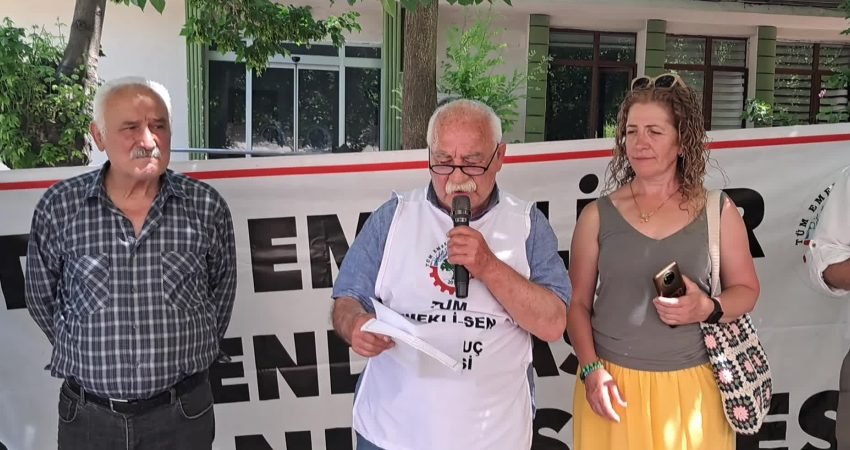 Artvin’in Ardanuç ilçesinde emekli örgütleri ortak basın açıklaması yaptı. Açıklamayı