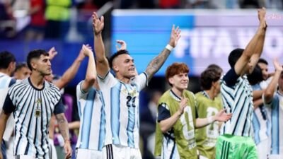 FIFA 2026 Dünya Kupası Son 16 turunda Arjantin, 2-0 geriye