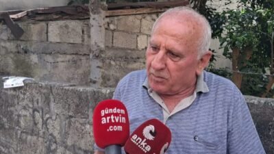 Artvin'in Kemalpaşa ilçesinde kurulan halk pazarında alışverişe gelen emekliler ile