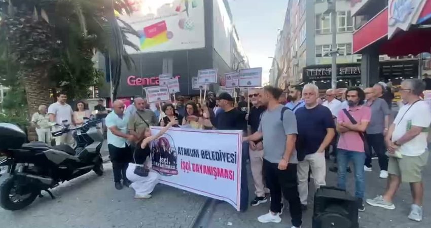 Atakum Belediyesi işçileri, ücretlerinin ödenmemesi karşısında işçilerin haklarını yeterince savunmadığı