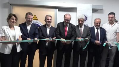 Erzurum Atatürk Üniversitesi bünyesinde, göz tedavilerinde kullanılan en gelişmiş lazer