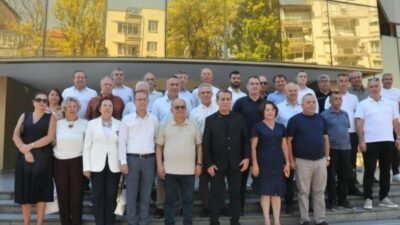 Aydın'da, aralarında ilçe belediye başkanlarının da bulunduğu 10 yerel yönetici,