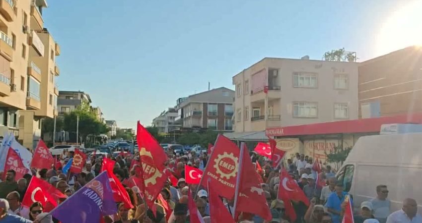  Aydın'ın Didim ilçesinde CHP’nin il ve ilçe başkanlarının görevden alınmasına
