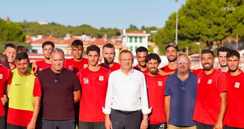 Ayvalık Belediye Başkanı Mesut Ergin, yeni sezon hazırlıklarını sürdüren Ayvalıkgücü