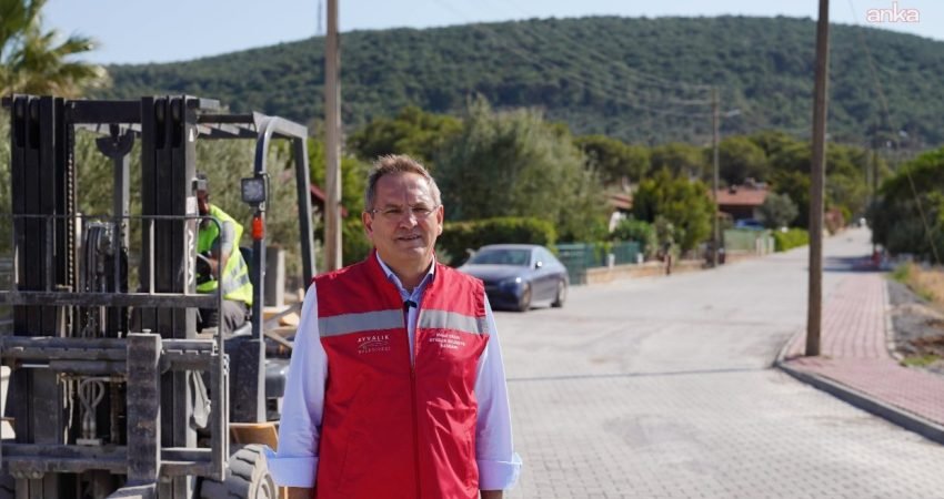 Ayvalık Belediyesi Fen İşleri Müdürlüğü ekipleri tarafından ilçe genelinde sürdürülen