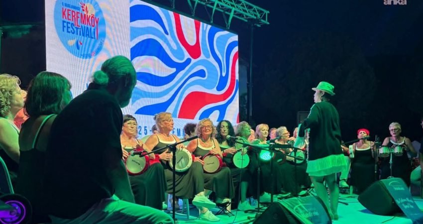 Ayvalık Belediyesi Mahalleevleri bünyesinde eğitim alan Ritim ve Halk Oyunları