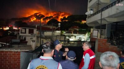 Ayvalık'ta Bağyüzü Mahallesi çevresinde başlayan ve şiddetli rüzgarın etkisiyle Hacıveliler,