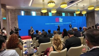 Azerbaycan Cumhurbaşkanı Yardımcısı Hikmet Hacıyev, ülkesinin galip gelmesiyle sonuçlanan 2.