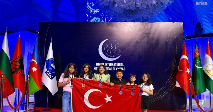Azerbaycan’da düzenlenen Uluslararası Matematik Olimpiyatı’na Türkiye’den katılan Aksaraylı 6 öğrenci