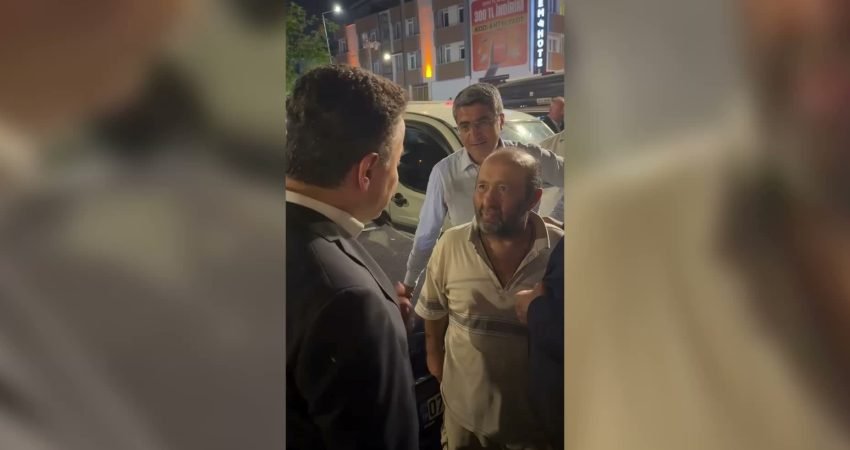 DEVA Partisi Genel Başkanı Ali Babacan'ın Antalya'da karşılaştığı memur emeklisi