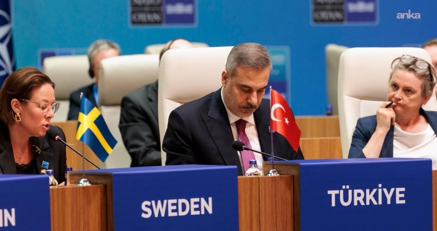 Dışişleri Bakanı Hakan Fidan, Ankara'da NATO Zirvesi kapsamında temaslarını sürdürdü.