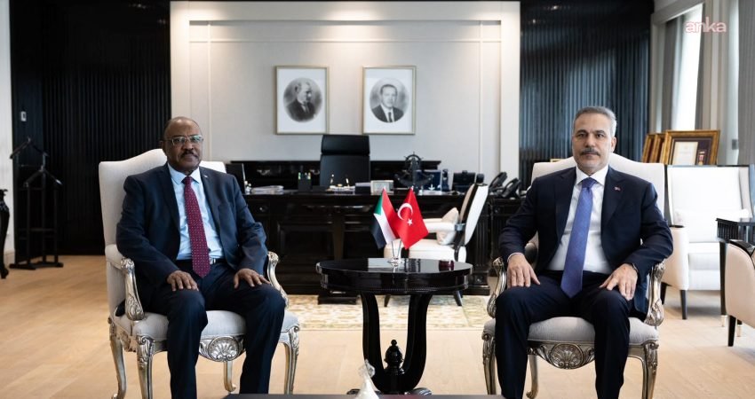 Dışişleri Bakanı Hakan Fidan, Sudanlı mevkidaşı Mohieddin Salem ile görüşmesine