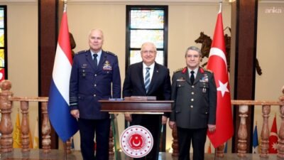 Milli Savunma Bakanı Yaşar Güler, Hollanda Genelkurmay Başkanı Orgeneral Onno