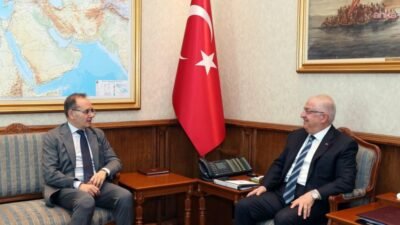Milli Savunma Bakanı Yaşar Güler, İtalya'nın Ankara Büyükelçisi Giuseppe Manzo