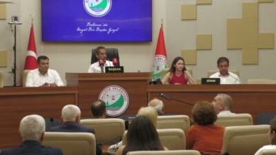 Balçova Belediye Başkanı Onur Yiğit’in görevden uzaklaştırılmasının ardından Balçova Belediye